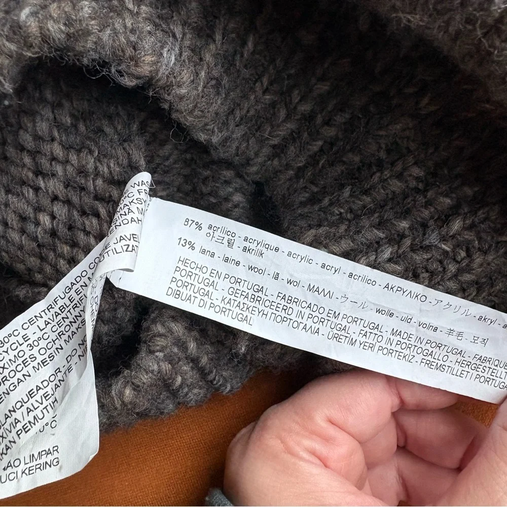 Wool Sweater Bundle Aran brand - Picture 13 of 13